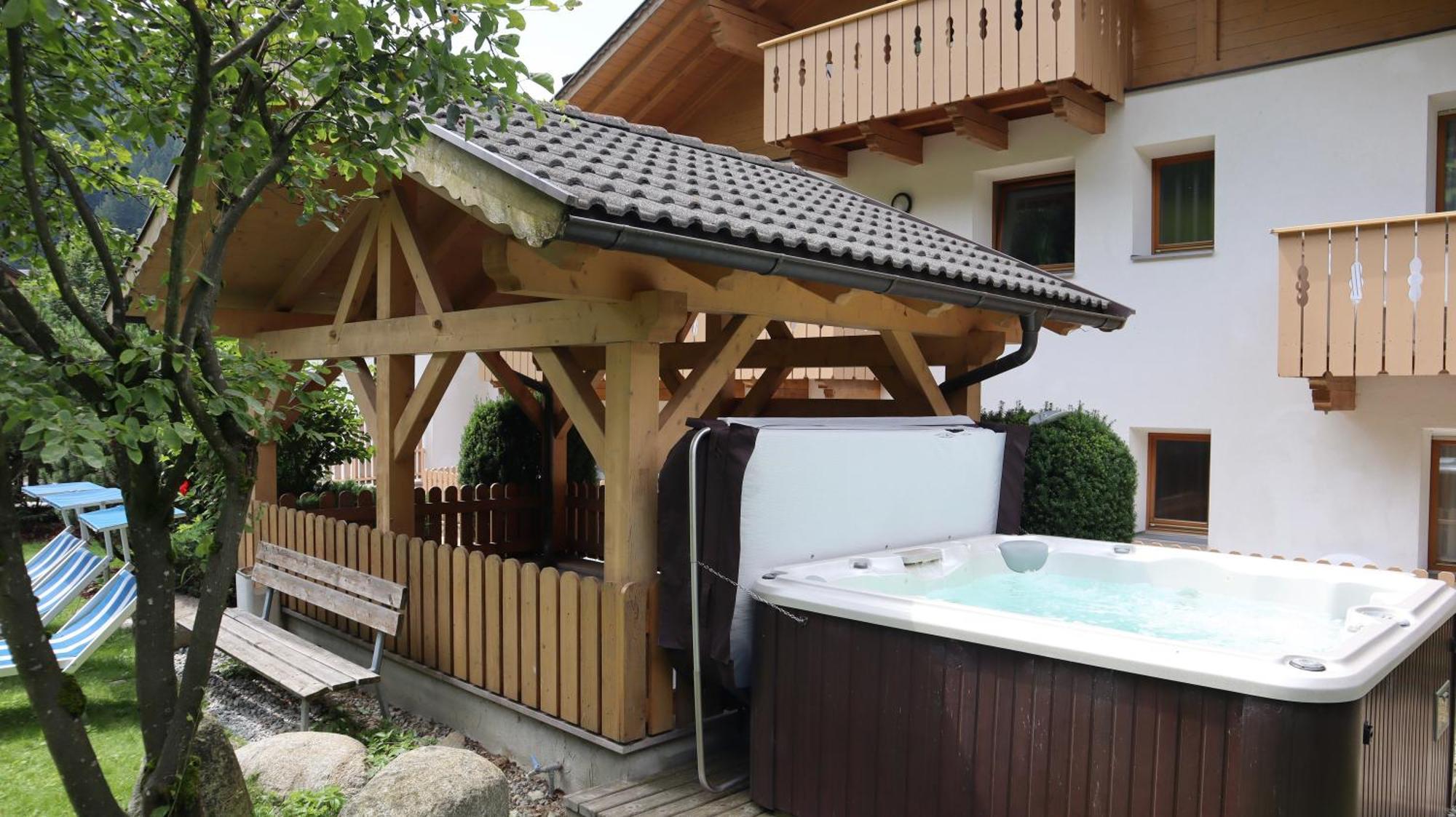 Almhotel Bergerhof Sarentino Екстер'єр фото